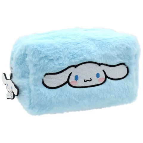 Organiza os pequenos essenciais com a Nécessaire de Peluche Cinnamoroll Hello Kitty