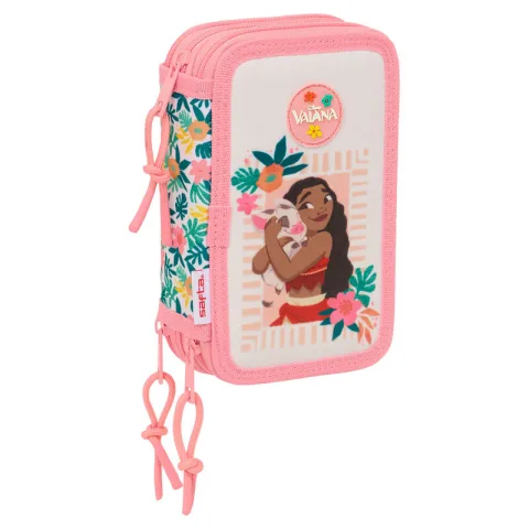 Organiza o teu material escolar com o Estojo Triplo Vaiana Disney. Inclui 37 peças distribuídas por 3 compartimentos com lápis