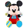 O Peluche Baby Mickey Disney canta com a voz original do Mickey em espanhol e ajuda a aprender letras