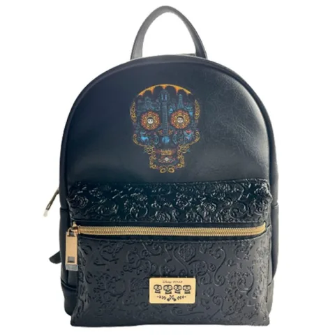 Leva a magia do filme Coco da Disney para a escola com a Mochila Caveira de 28 cm. Compacta e divertida