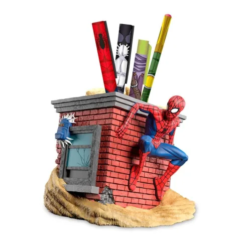 Arruma o material com o Porta-lápis Spider-Man Marvel em cerâmica da ERIK. Um acessório de secretária para fãs de super-heróis