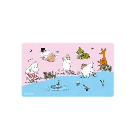 Dá charme nórdico ao teu setup com o Tapete de Rato Gaming Moomin da ERIK. 80x35 cm