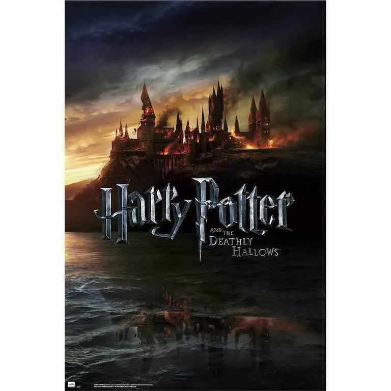Decora o quarto com o Poster Harry Potter e os Talismãs da Morte da Erik. Papel brilhante de 150 gr e grande formato de 91