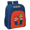 Mochila Super Mario Bros Mamma Mia de 38 cm com bolsos laterais para garrafas e encaixe em trolley. Um tamanho equilibrado para levar à escola todos os dias.