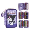 Organiza o material no Estojo Triplo Kuromi Hello Kitty da Cerdá: três compartimentos