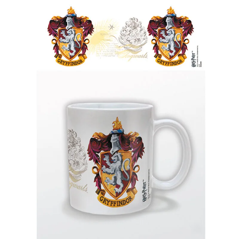 Caneca de cerâmica Gryffindor Harry Potter com 325 ml e o brasão da casa do leão. Ideal para café ou chá e para oferecer. Descobre-a na Loja dos Brinquedos.