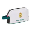 Lancheira térmica Real Madrid 26/27 com interior em alumínio que ajuda a manter os alimentos frios ou quentes. Perfeita para o lanche. Descobre-a!