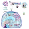Organiza a rotina de beleza com o Conjunto Nécessaire de Beleza Frozen Disney da Cerdá. Leve